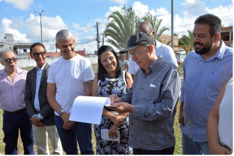 José Ronaldo autoriza obras de ampliação do CRAS do Feira VII